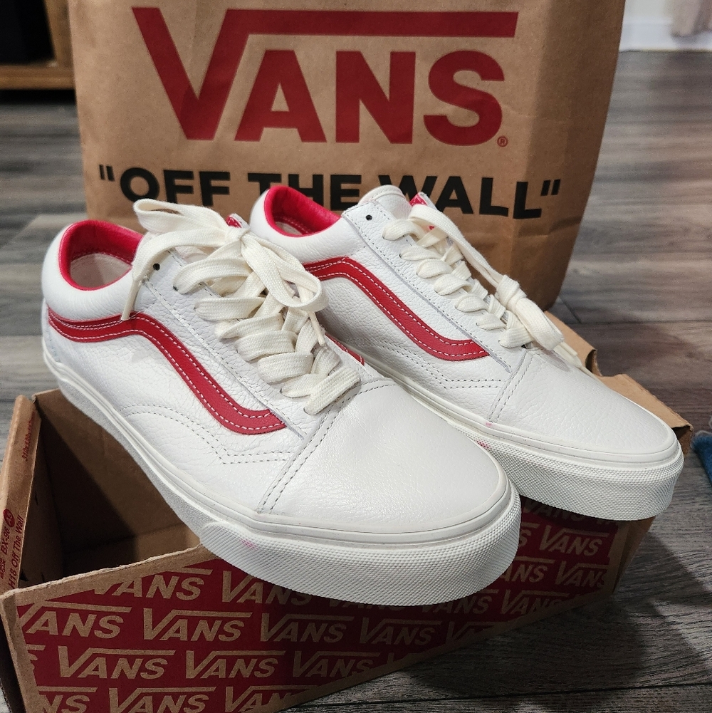 Vans Old Skool Vintage Leather White and Red Sneakers W9.5 M8